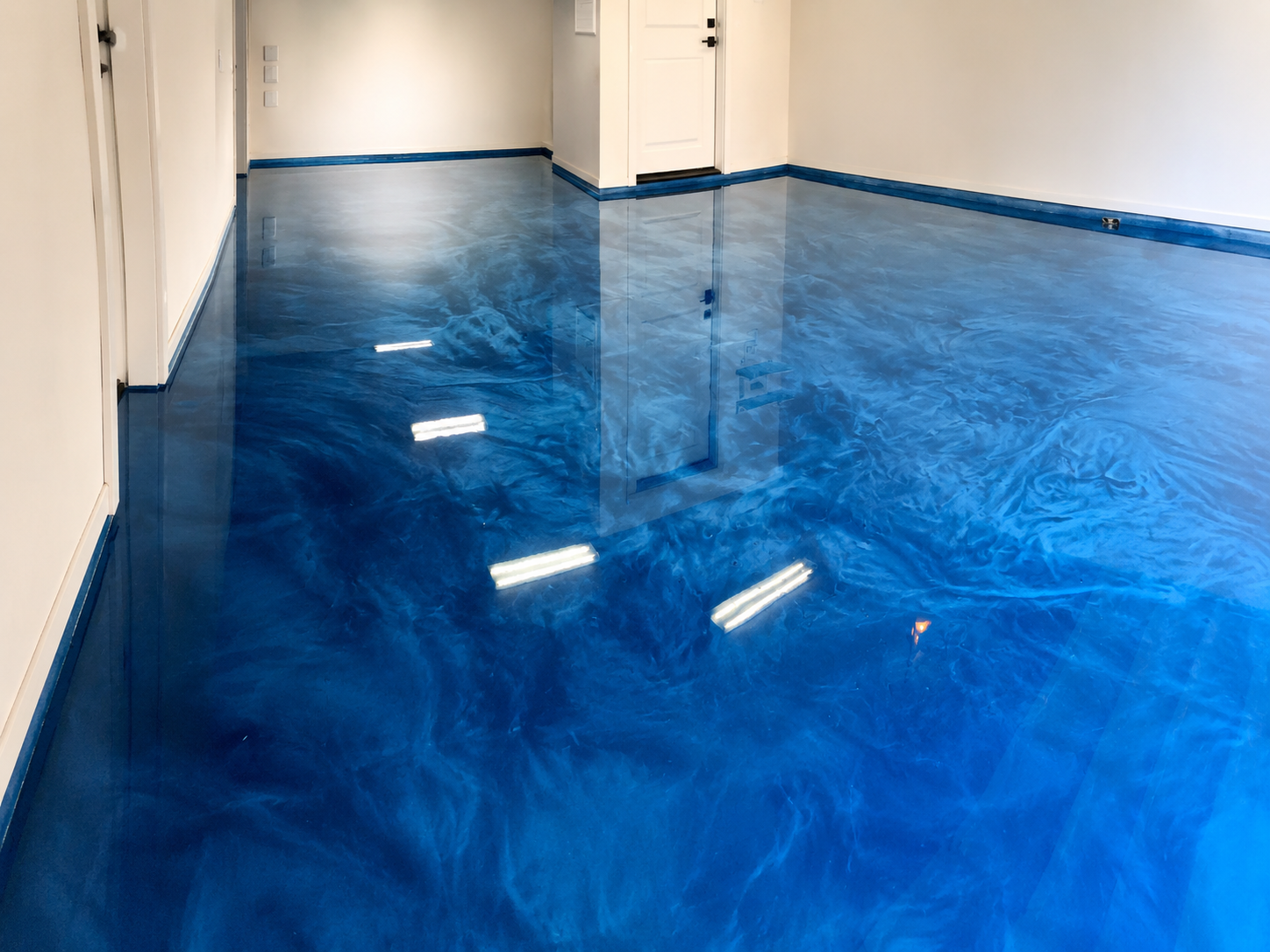 Metallic epoxy floor finish, Austin TX